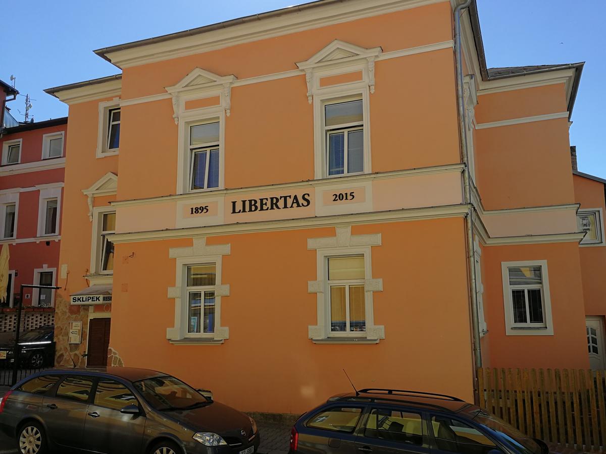 Penzion Libertas Mariánské Lázně מראה חיצוני תמונה